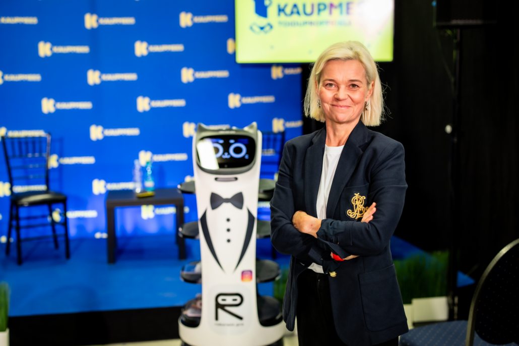 BellaBot teenindusrobot üritusel – Roborent robotid