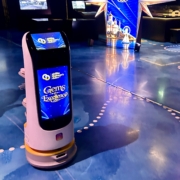 KettyBot Pidilite Industriesi üritusel Lennusadamas KettyBot Pidilite Industriesi üritusel Lennusadamas